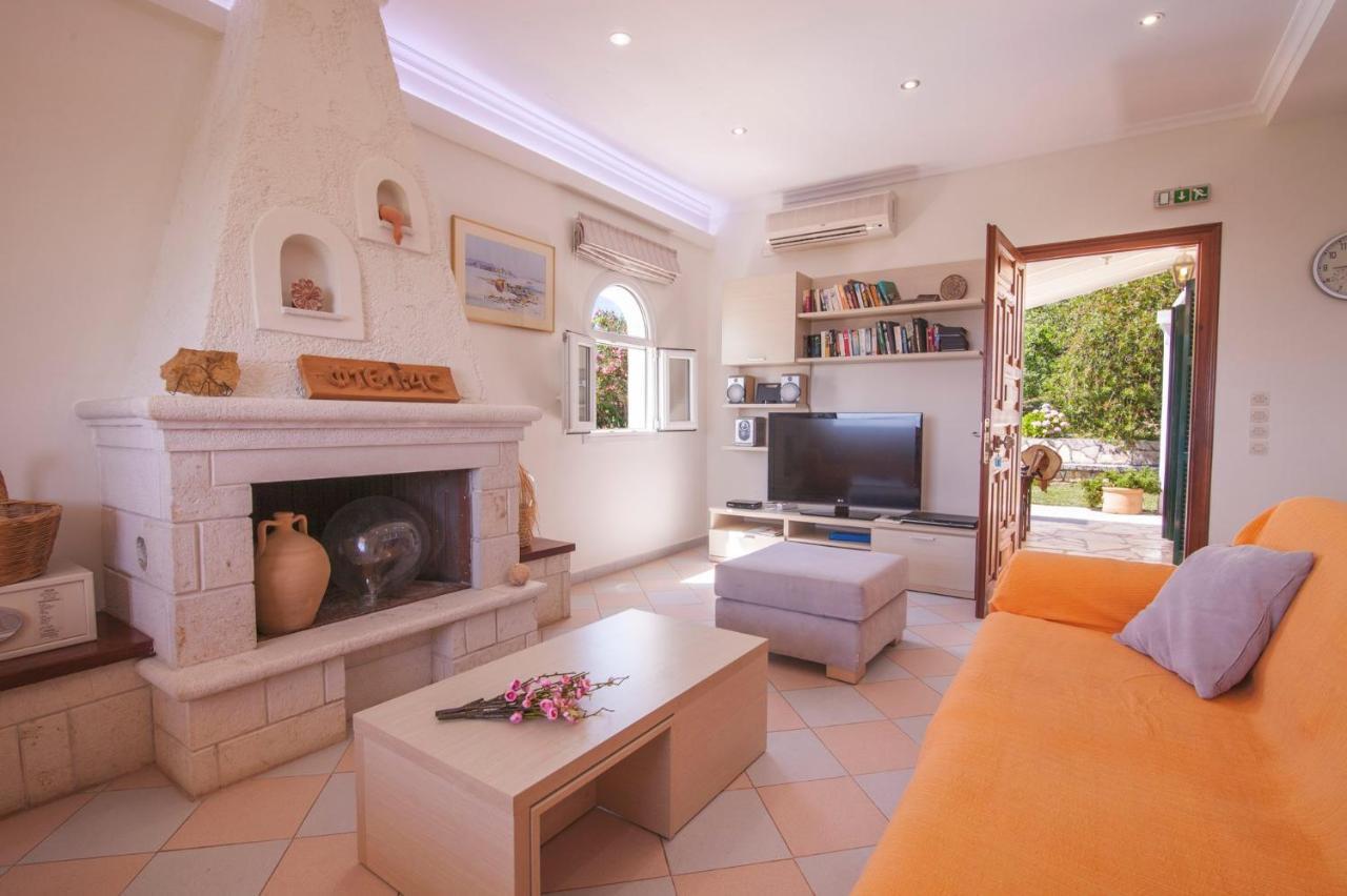 Villa Ftelias By Villa Plus Agios Stefanos  Eksteriør billede