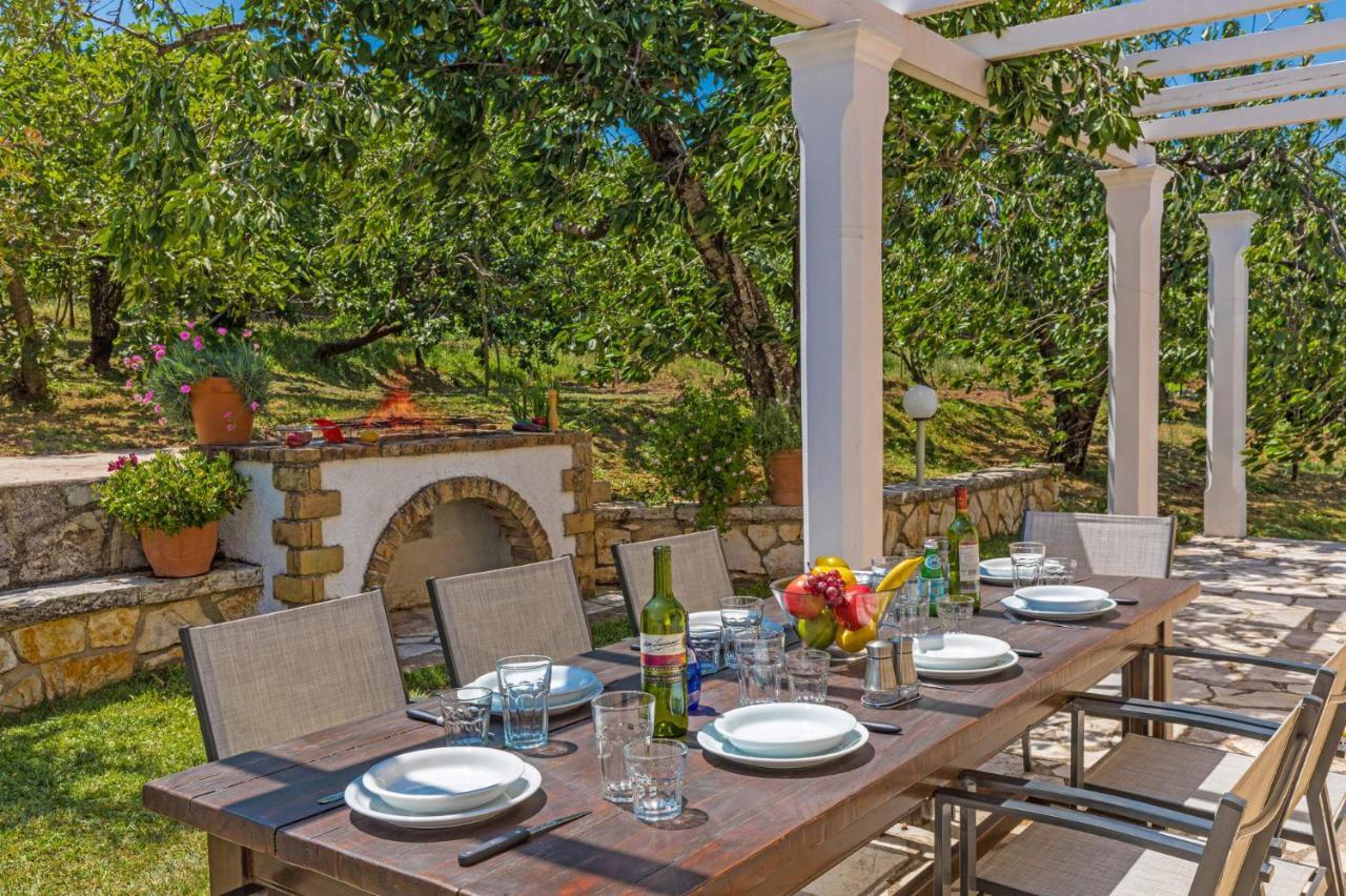 Villa Ftelias By Villa Plus Agios Stefanos  Eksteriør billede