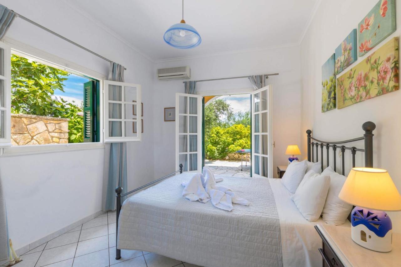 Villa Ftelias By Villa Plus Agios Stefanos  Eksteriør billede